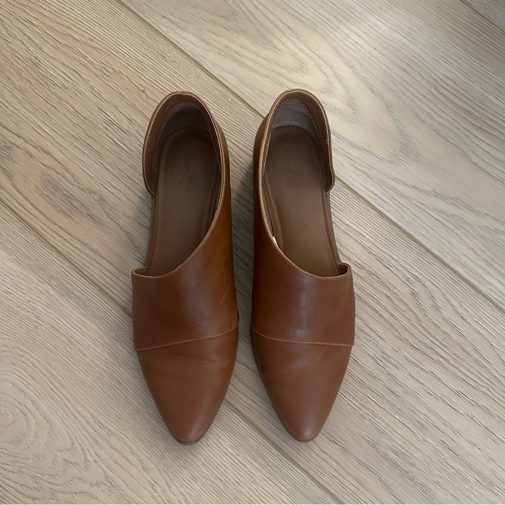 Universal Thread Tan Leather Flats/Ankle Boot